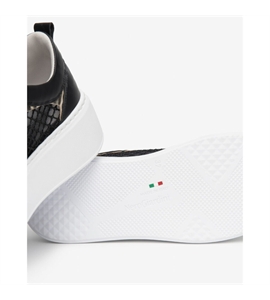 E615292D_100_05-768x960