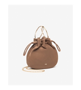 E644126D_442_03-768x960