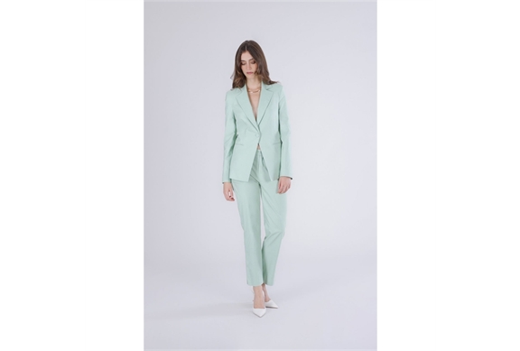 c7jh0095_g004-i1 (1)