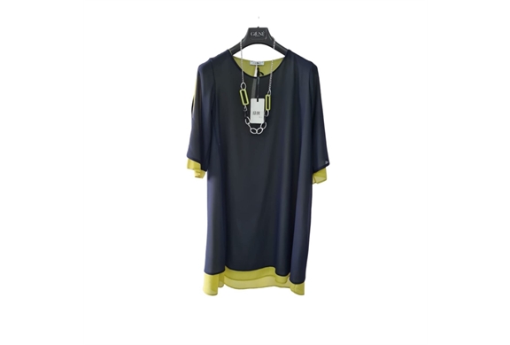 abito a sacco con dettagli lime