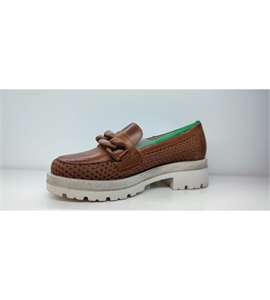 photo_5848016149156051545_y